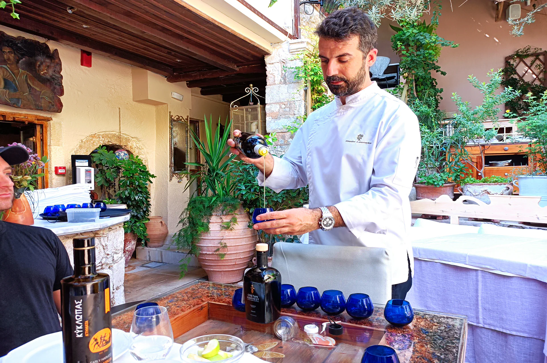 Olive oil tasting with local experts in Rethymno.